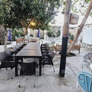 بوم گردی باغ طاها