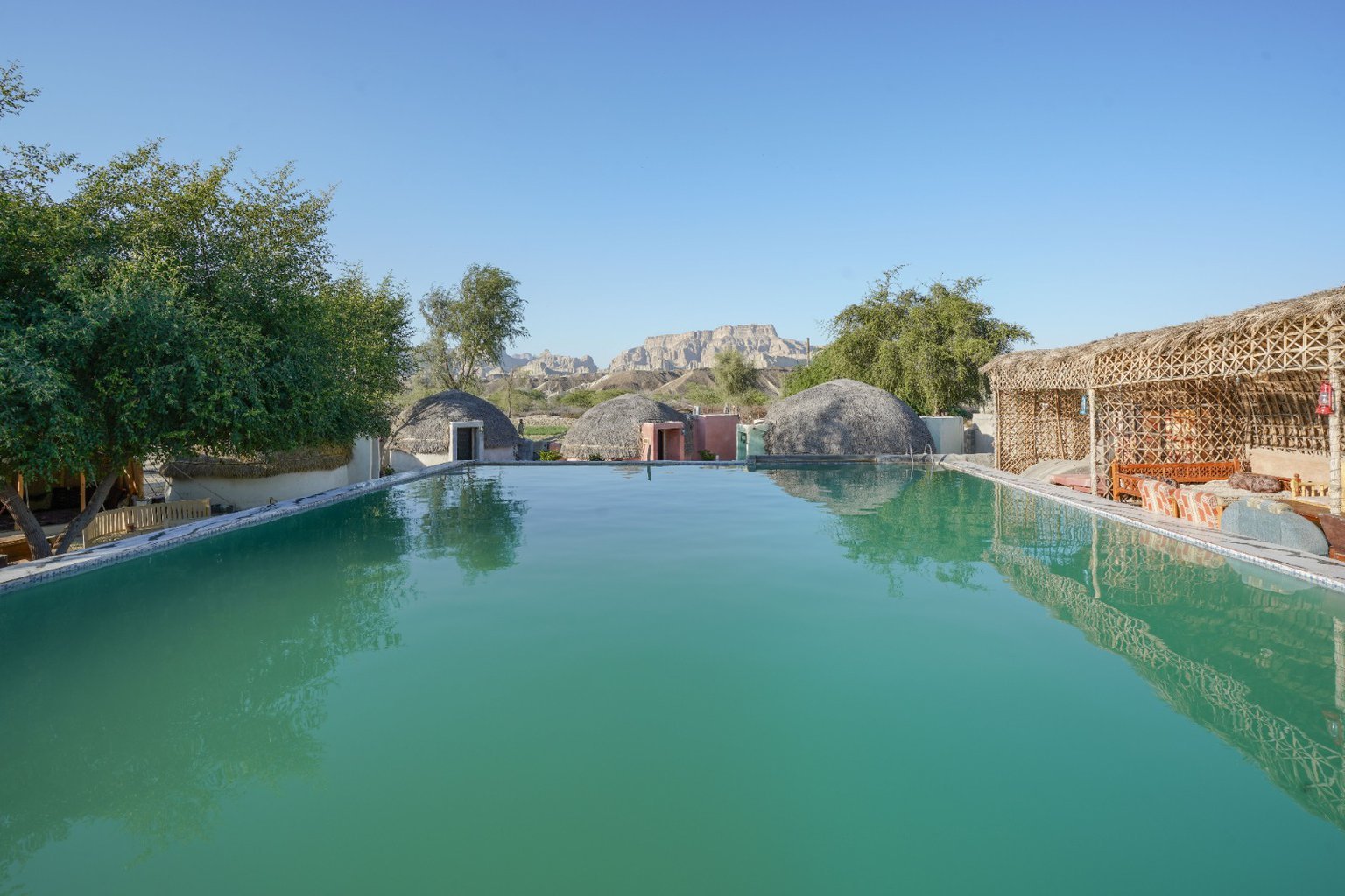 بوم گردی بلوچ زاده