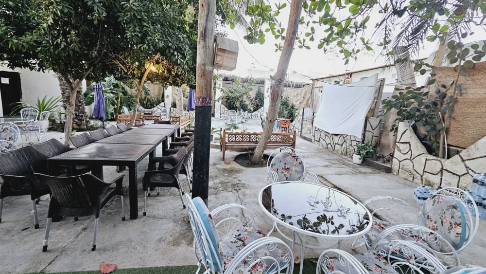 بوم گردی باغ طاها